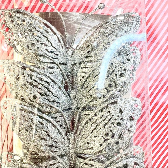 4 Large Christmas Butterflies Clip on Ornaments Silver Glitter Tree Wreaths Gift - Picture 4 of 6